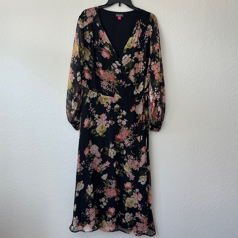 NWT Vince Camuto- Black Floral Long Sleeve Dress, 1X